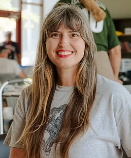 Portrait of Dani Parmar.